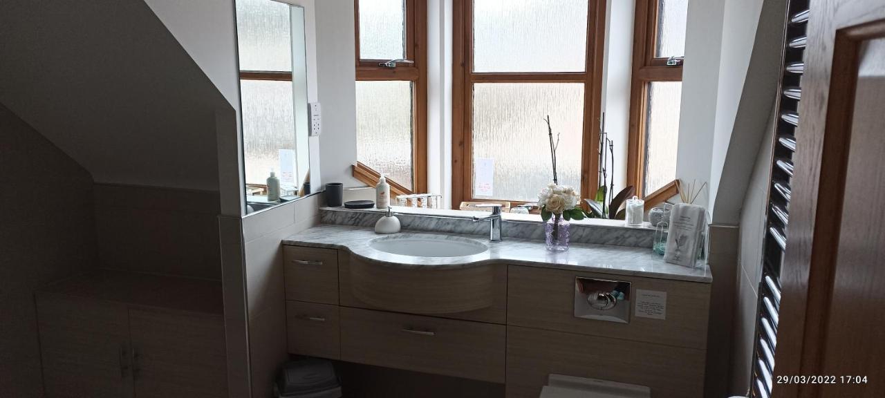 Outlander Boutique B&B Super King Cruden Bay Exteriör bild