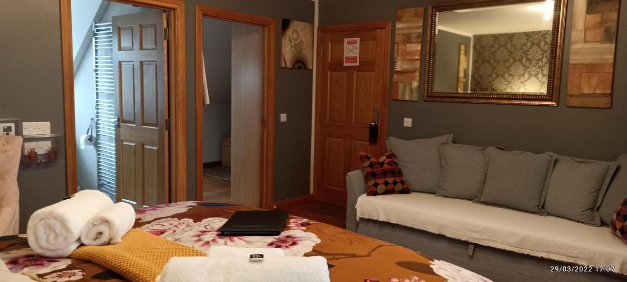 Outlander Boutique B&B Super King Cruden Bay Exteriör bild